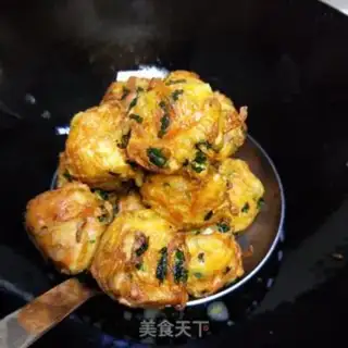 Make Fried carrot balls step 6