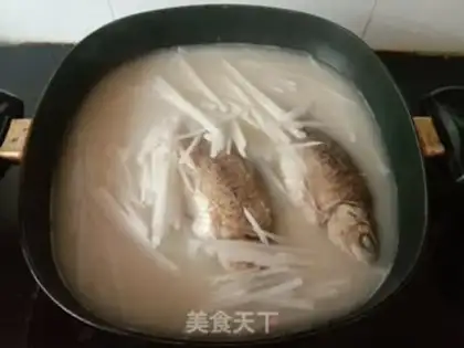 Make Burgered eggfish radish soup step 5