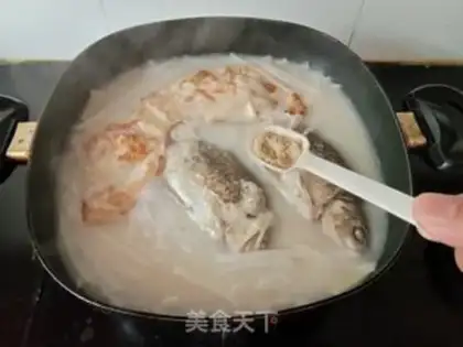 Make Burgered eggfish radish soup step 7