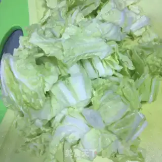 Make Garlic meat chops and cabbage step 1
