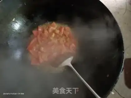 Make Tomato fried eggs step 6