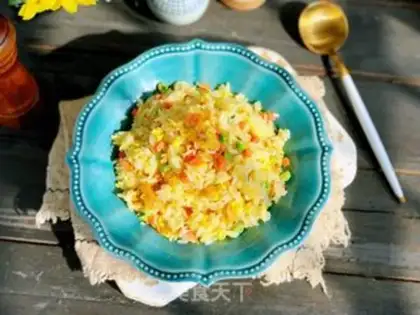 Make Gold ham and egg fried rice step 5