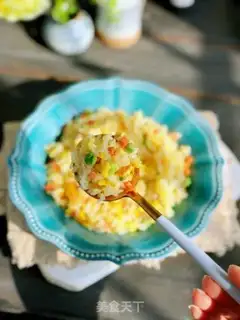 Make Gold ham and egg fried rice step 6