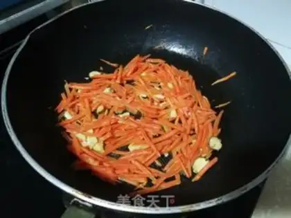 Make Carrot fried tarts step 4