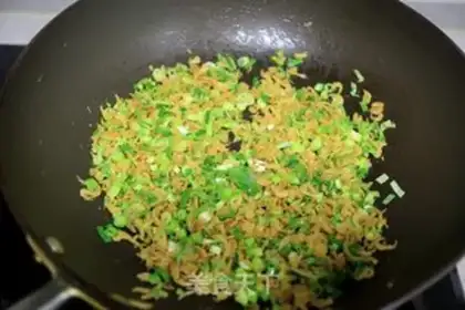 Make Pumpkin shrimp bun step 5