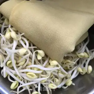 Make A spicy veal with a fat cow step 1