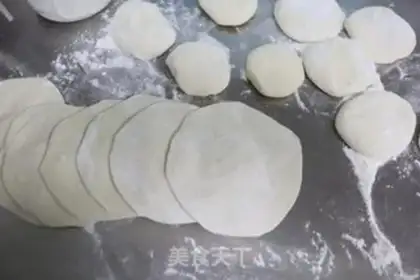 Make Pumpkin shrimp bun step 10