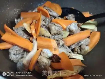 Make Carrot celery and chicken step 4