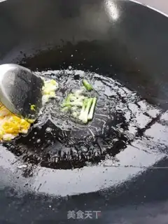 Make Onion egg noodles step 5