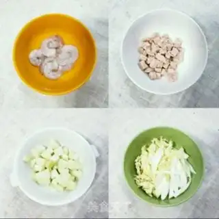 Make Tomato shrimp rice step 0