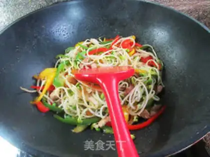 Make Spray pepper, soybean sprouts step 9