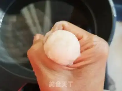 Make FISHBALLS WITH FRESH Q-BALLS step 7