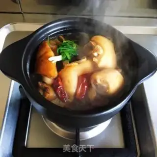 Make Red-burned tail pig hoof step 4
