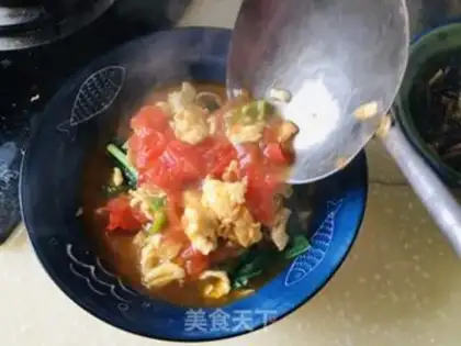 Make Eggs and tomatoes step 10