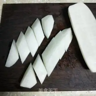 Make Duck leg and radish step 0