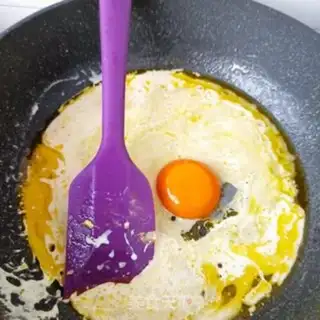 Make Rock-burned cheese toast step 9