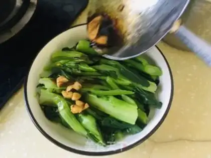 Make Garlic oil for mustard step 5