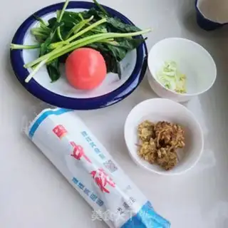 Make Sourball spinach noodles step 0