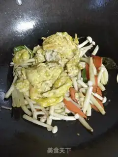 Make Seafood mushroom fried eggs step 5
