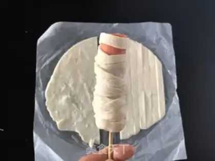 Make Halloween mummies step 3