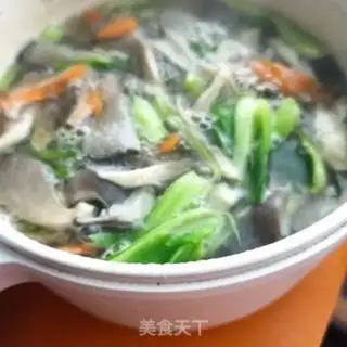 Make Sacked gravy with mushrooms step 13