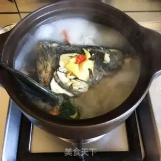 Make Fish head soup step 2