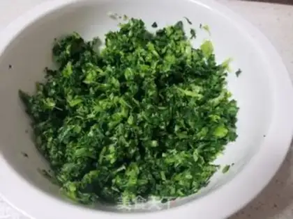 Make A green mushroom pie step 1