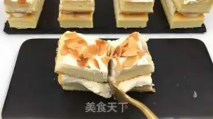 Make Almond cream cake step 26