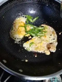 Make Carrot fried eggs step 4