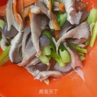 Make Sacked gravy with mushrooms step 14