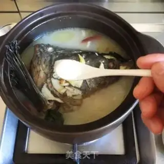 Make Fish head soup step 3