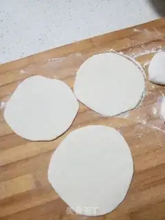 Make A green mushroom pie step 10