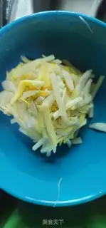Make The yellow bouquet makes old hen soup step 3