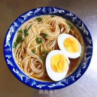 Make Onion egg noodles step 6
