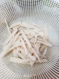 Make Spicy Lotus step 1
