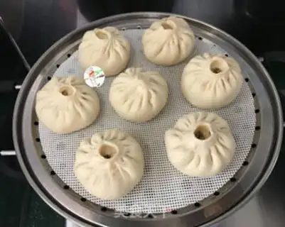 Make A spicy cabbage fan bun step 13