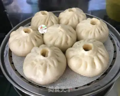 Make A spicy cabbage fan bun step 14