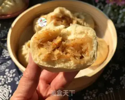 Make A spicy cabbage fan bun step 16