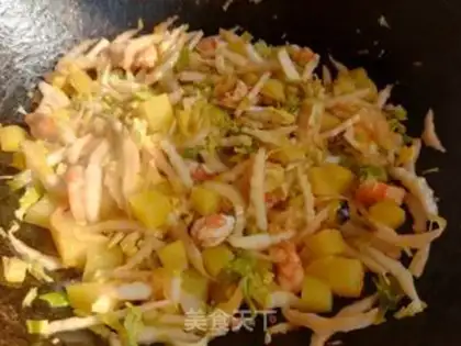 Make Tomato shrimp pasta step 9