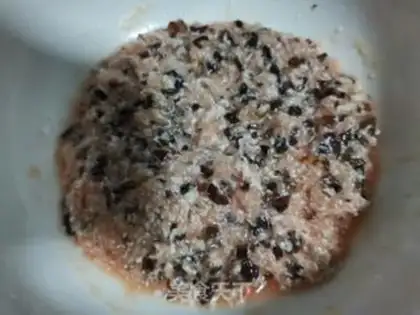 Make Wood-eared meatloaf step 4