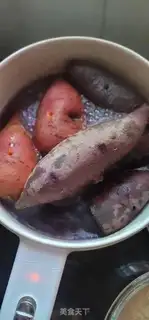 Make Potato-coloured buns step 0