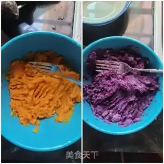 Make Potato-coloured buns step 1