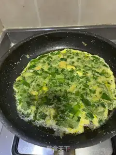 Make Fried eggs step 6