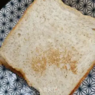 Make Eggs radish sandwich step 5