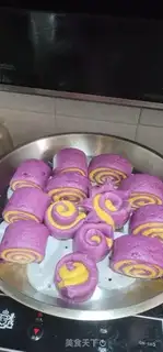 Make Potato-coloured buns step 10