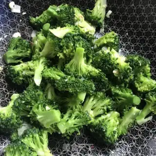 Make walnut oil and broccoli step 5