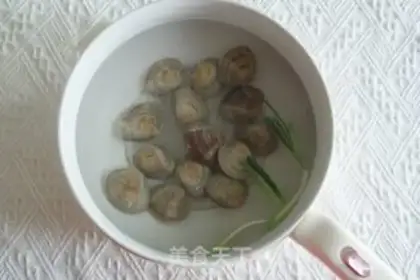 Make Garlic fan clams roast shrimp step 2