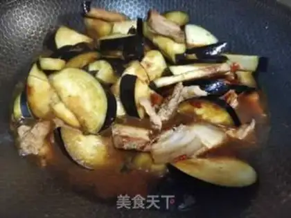 Make Red eggplant noodles step 5