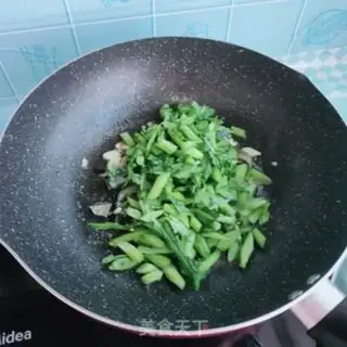 Make Pine omelet fried truffles step 4