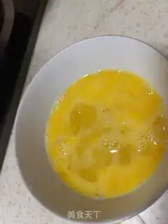 Make Eggs and cabbage step 1